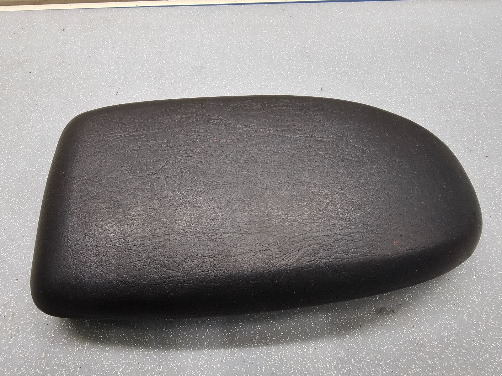 🔥00-07 FOCUS CENTER CONSOLE LID ARMREST COVER LEATHER STORAGE ASSEMBLY BLACK