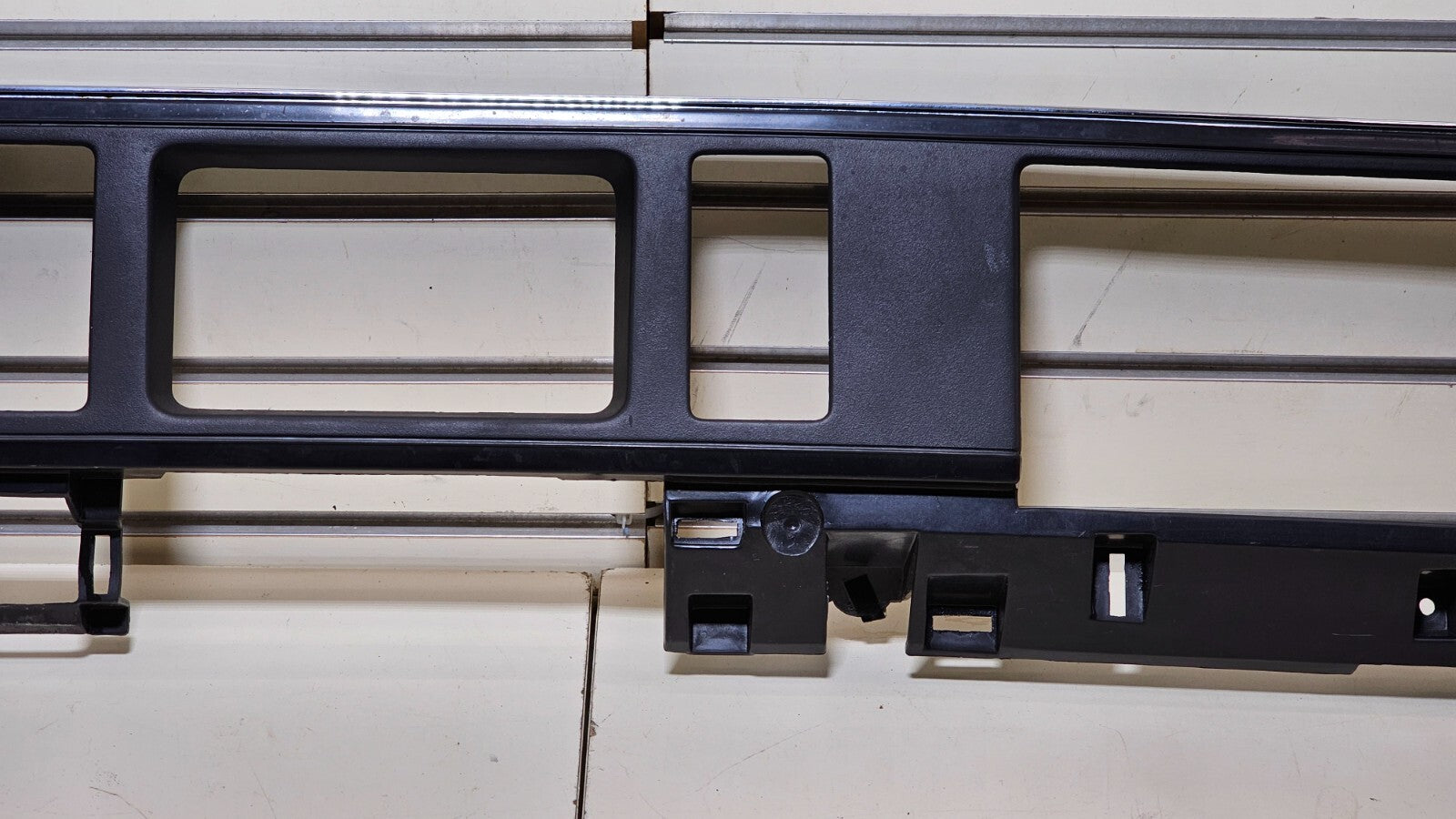 🔥96-99 BUICK LESABRE DASH SPEEDOMETER INSTRUIMENT CLUSTER BEZEL TRIM PANE BLACK