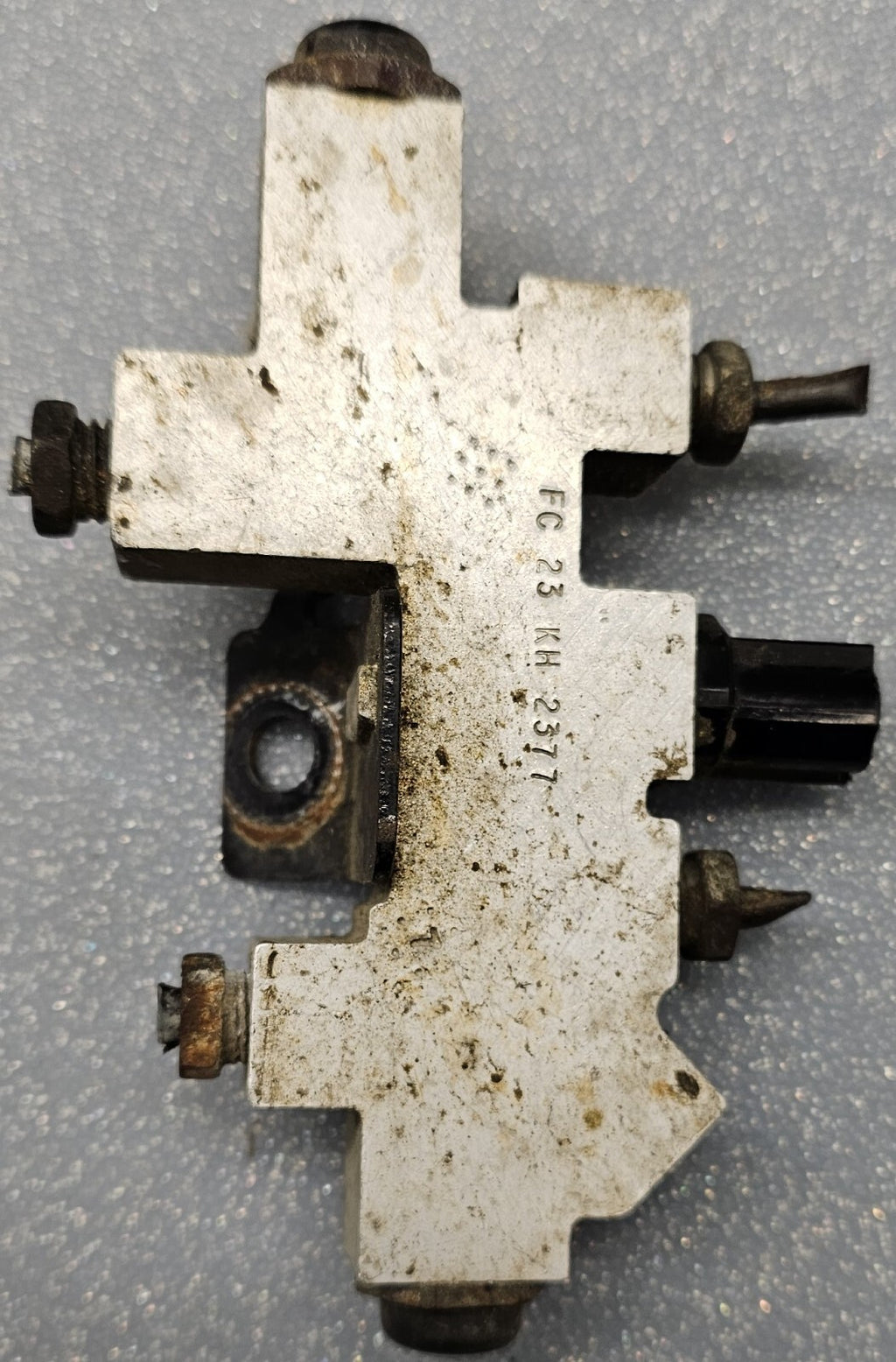 98 - 01 DODGE RAM 1500 2500 DAKOTA DURANGO ABS BRAKE PROPORTIONING VALVE OEM/DR