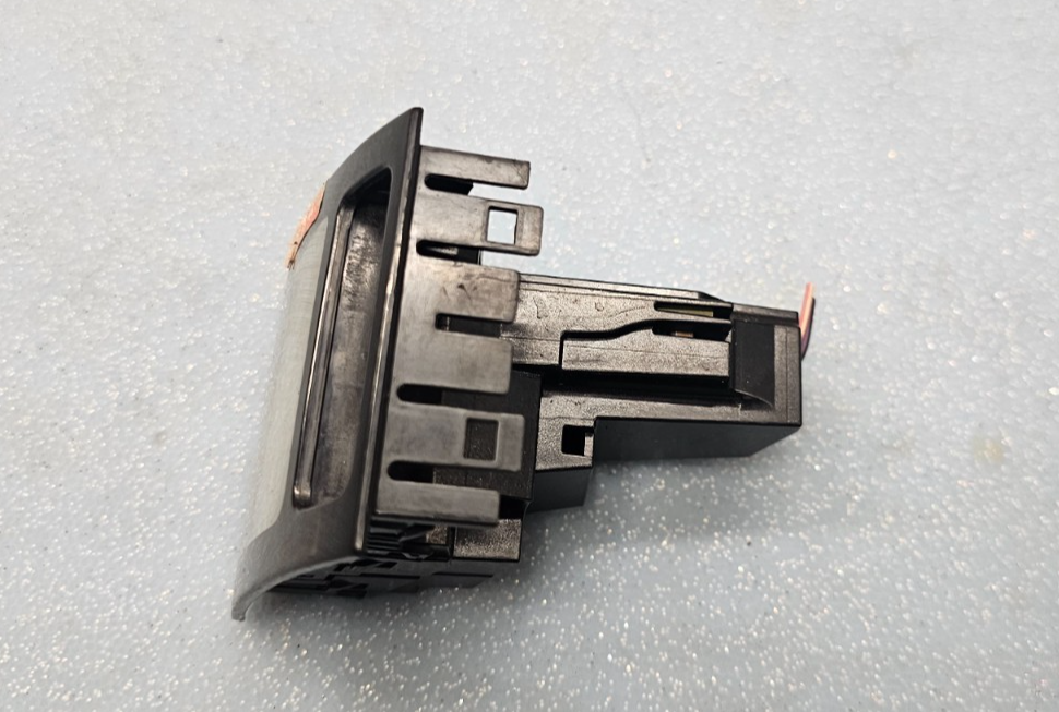 🔥12-15 VW PASSAT DASH HAZARD SWITCH WITH CLOCK BLACK OEM