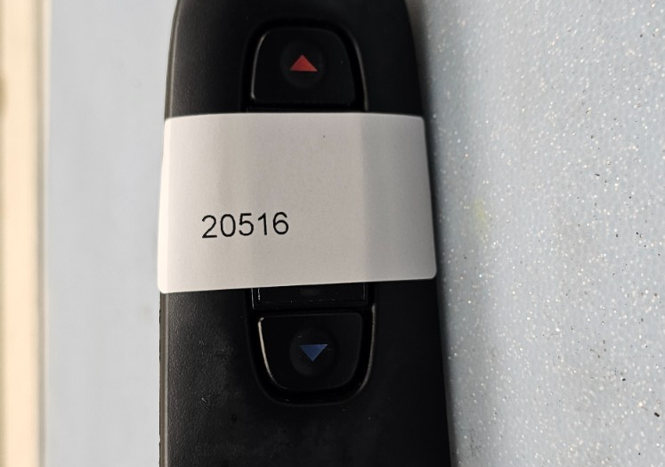🔥00-05 LeSabre Passenger Door Window Switch Climate Temperature Control Black