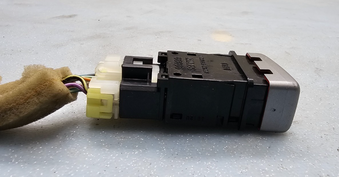 🔥03-08 Subaru Forester Emergency Light Hazard Switch Control Button Silver OEM