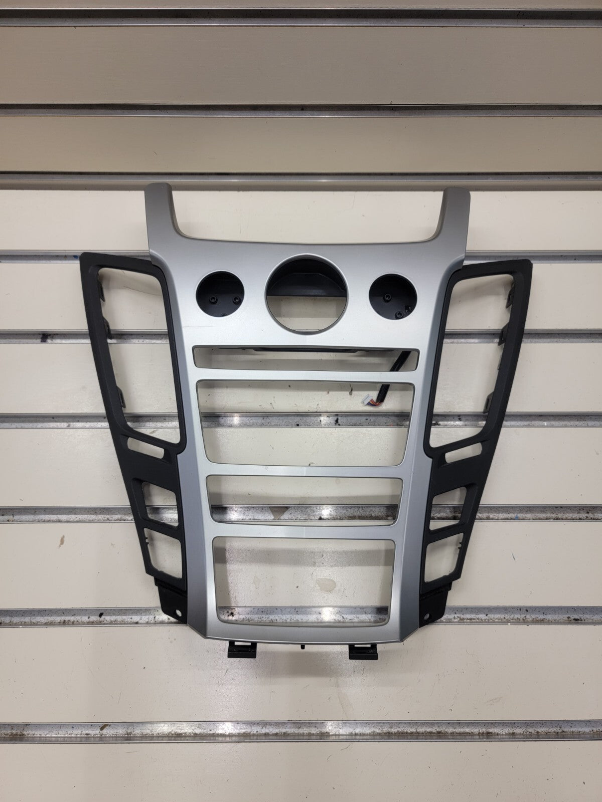 🔥2008-2013 Cadillac CTS Radio Control Panel trim bezel gray B44
