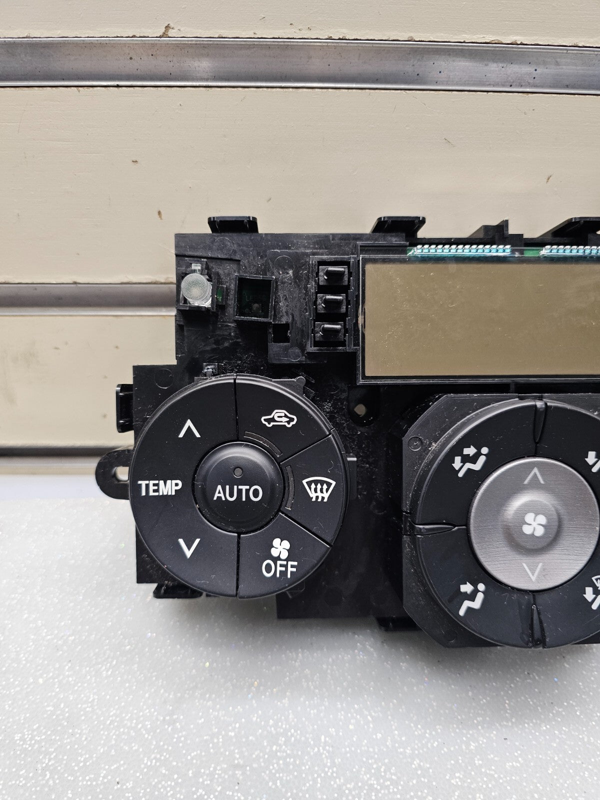 🔥06-12 Toyota RAV 4 Manual Ceneter Dash A/C Heater Climate Temperature Control