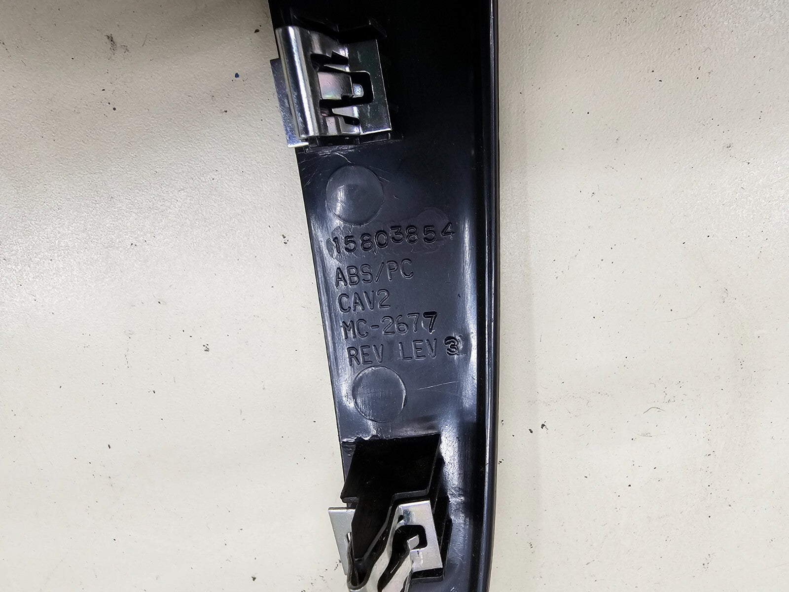 06-11 Chevrolet Impala Interior Center Dash Radio Trim Panel Bezel Woodgrain OEM