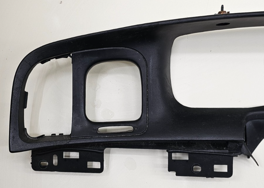 🔥95-11 Grand Marquis Crown Victoria Dash Instrument Cluster Radio Bezel Black