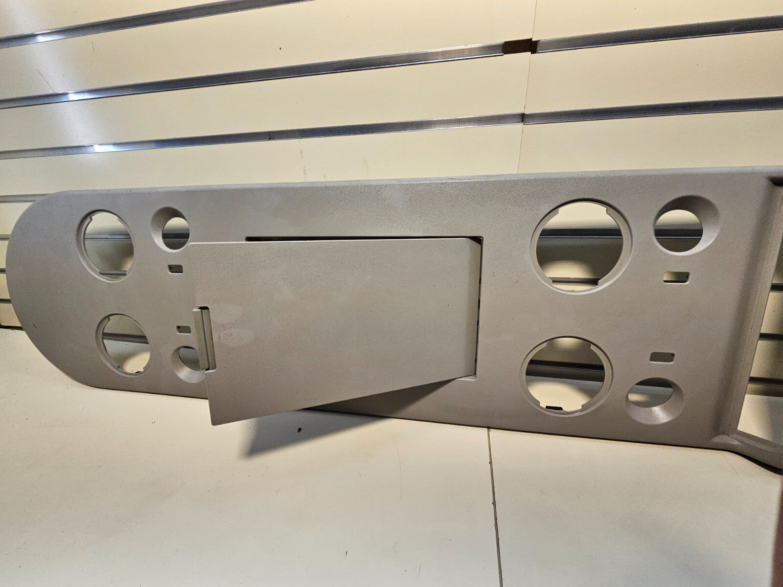 🔥2004-2012 Nissan Armada TITAN QX56 Overhead Console Roof Storage GRAY