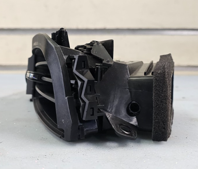 🔥13-19 CADILLAC ATS CENTER LEFT DRIVER SIDE AC AIR VENT GRILLE OEM BLACK