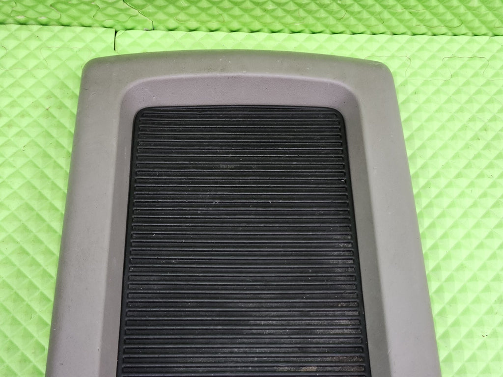 04-07 NISSAN ARMADA TITAN ARMREST CENTER CONSOLE ARM REST LID OEM TAN-BLACK