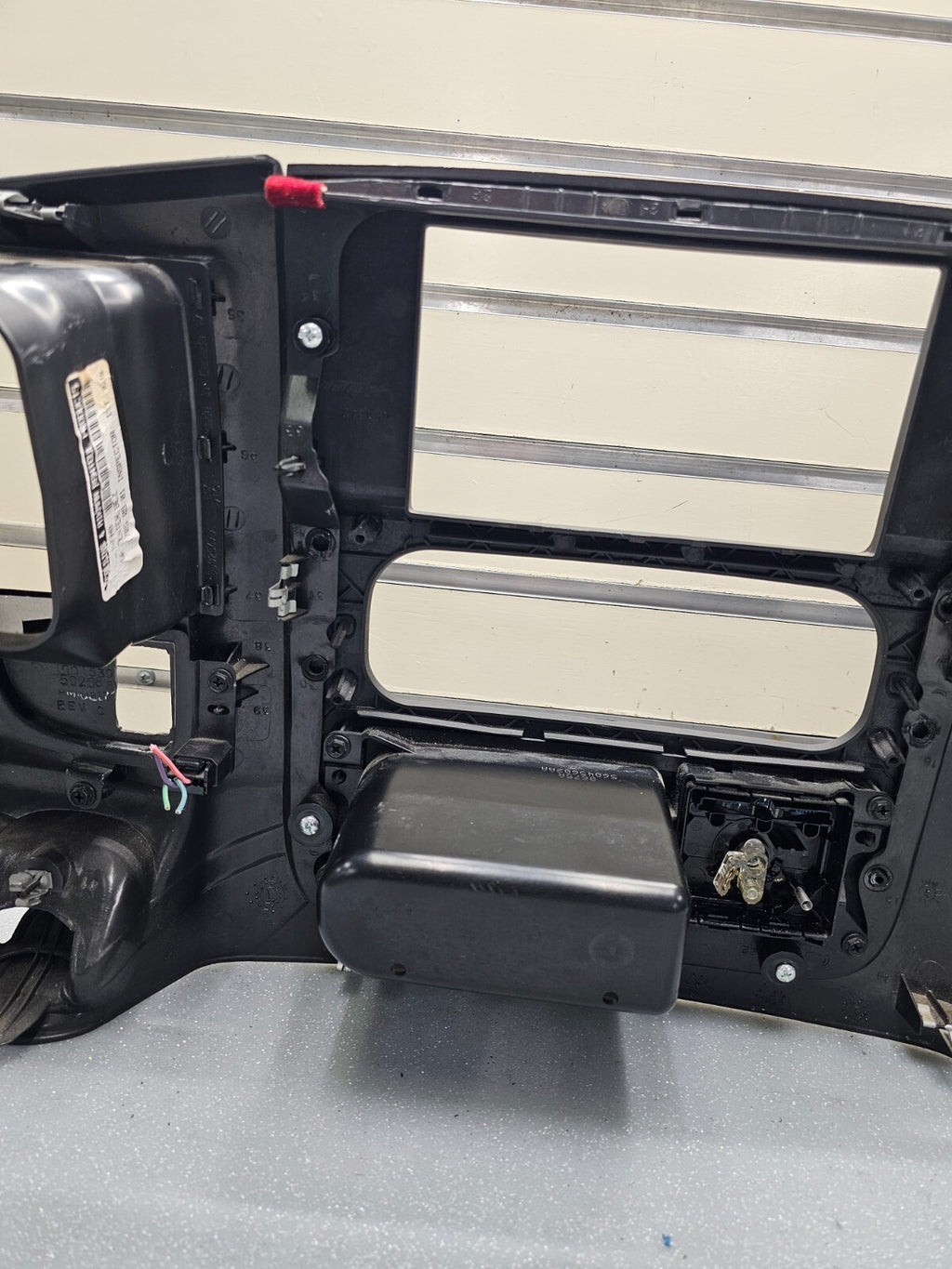 🔥02-05 Dodge RAM Dash RADIO SUUROUND Bezel Climate Trim Panel Storage Black B10