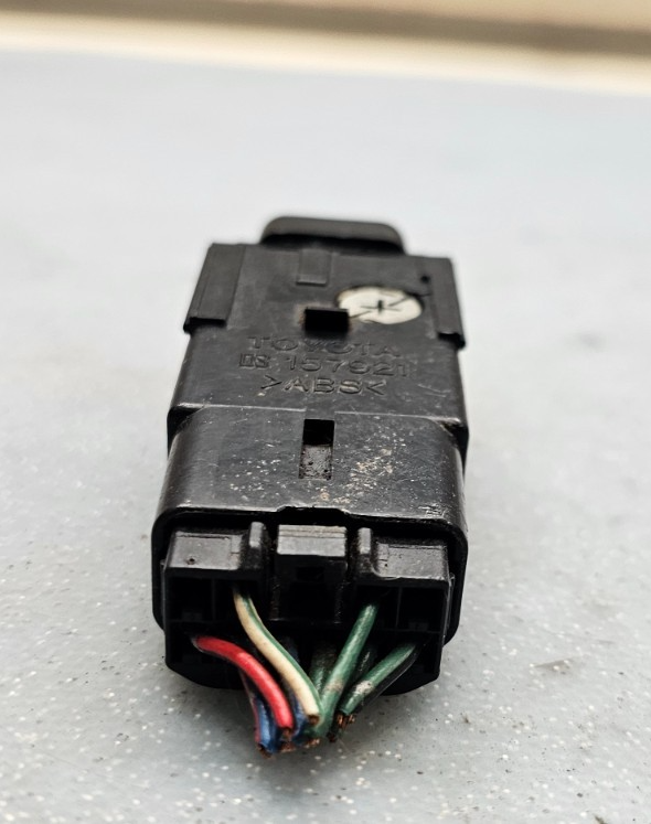 🔥1996-1999 TOYOTA 4RUNNER HAZARD EMERGENCY CONTROL SWITCH OEM