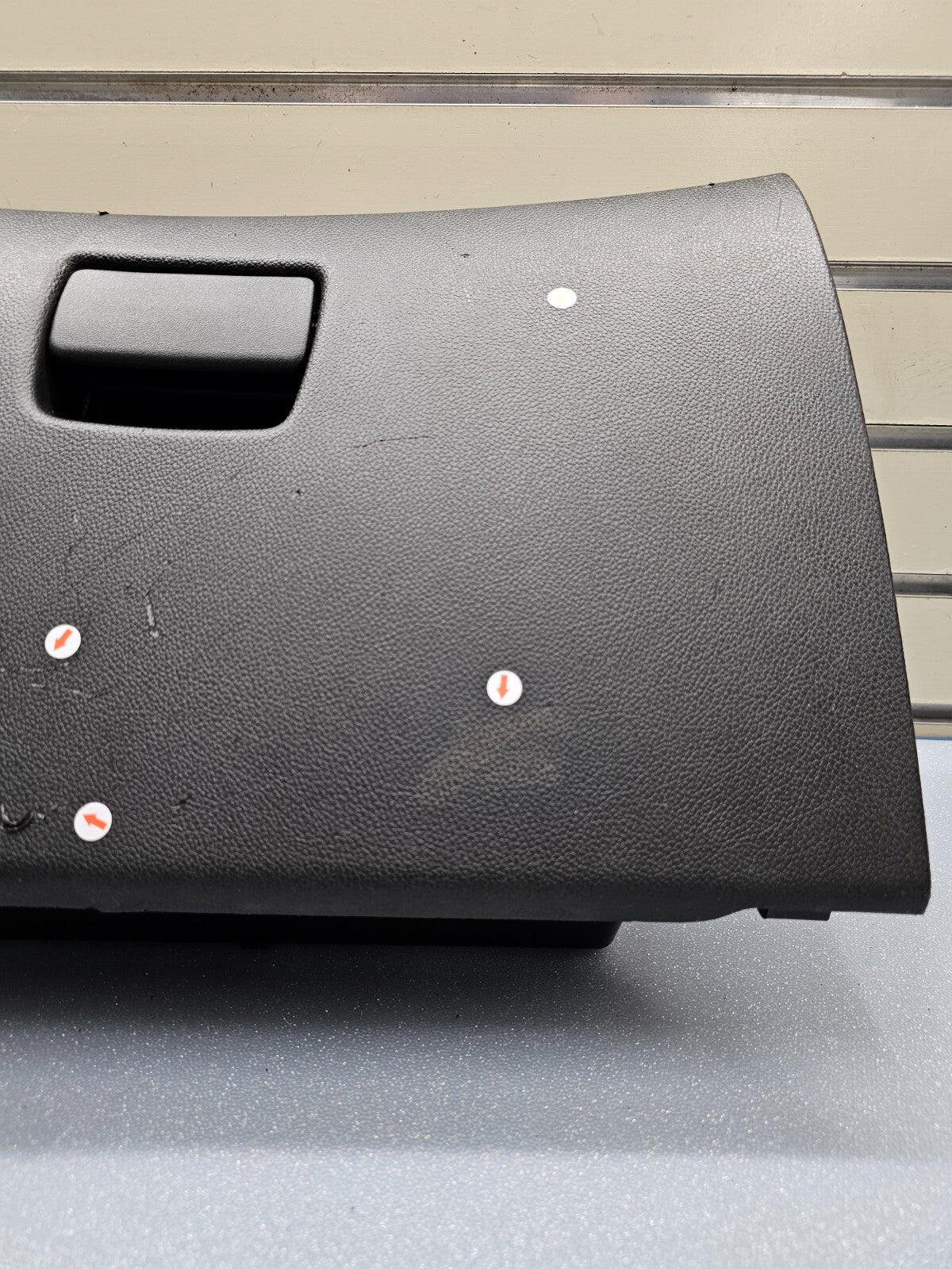 🔥03-08 MATRIX COROLLA DASH GLOVE BOX STORAGE COMPARTMENT LID ASSEMBLY BLACK OEM