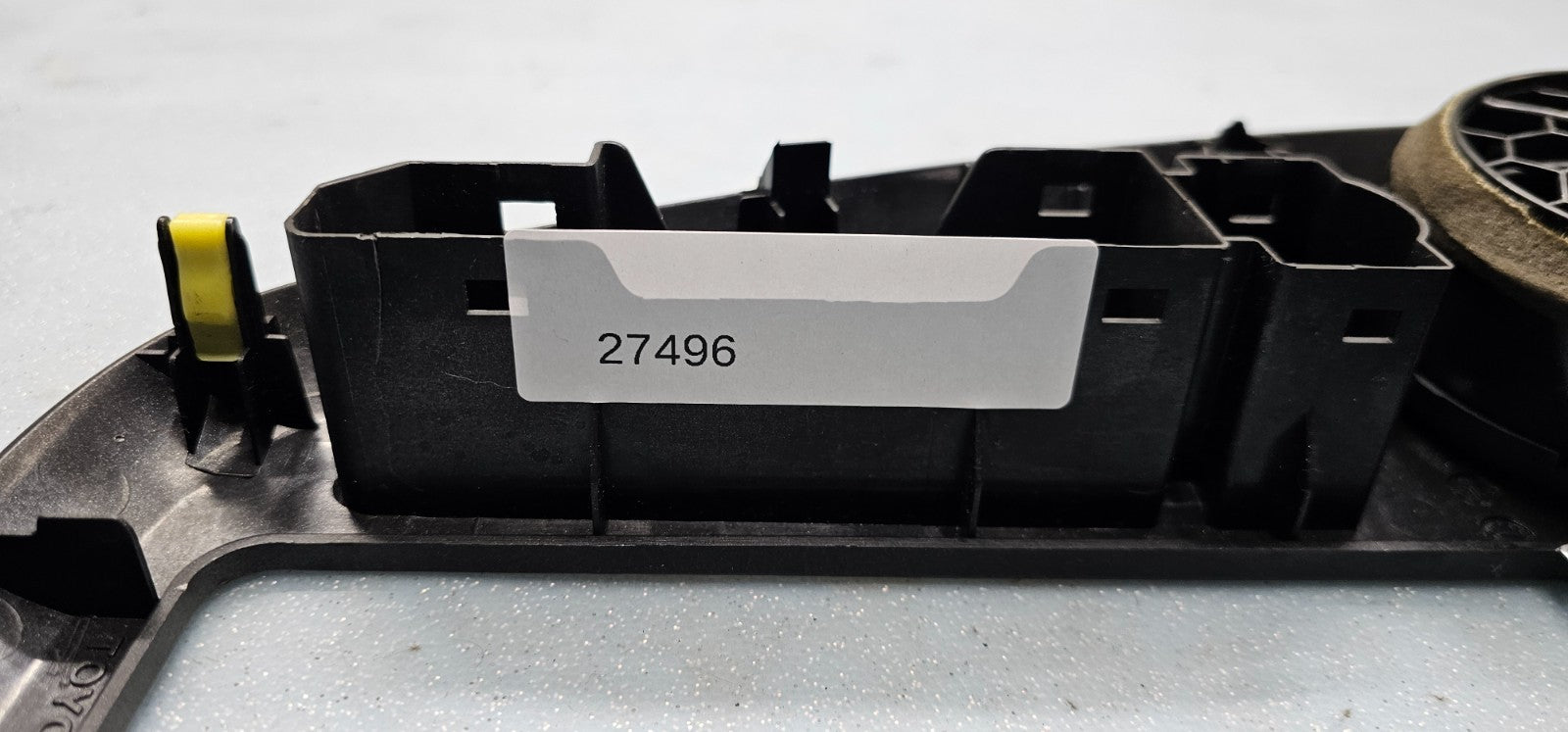 🔥2003-2008 Toyota MATRIX / Pontiac VIBE Center Dash Radio Bezel Trim Silver B26