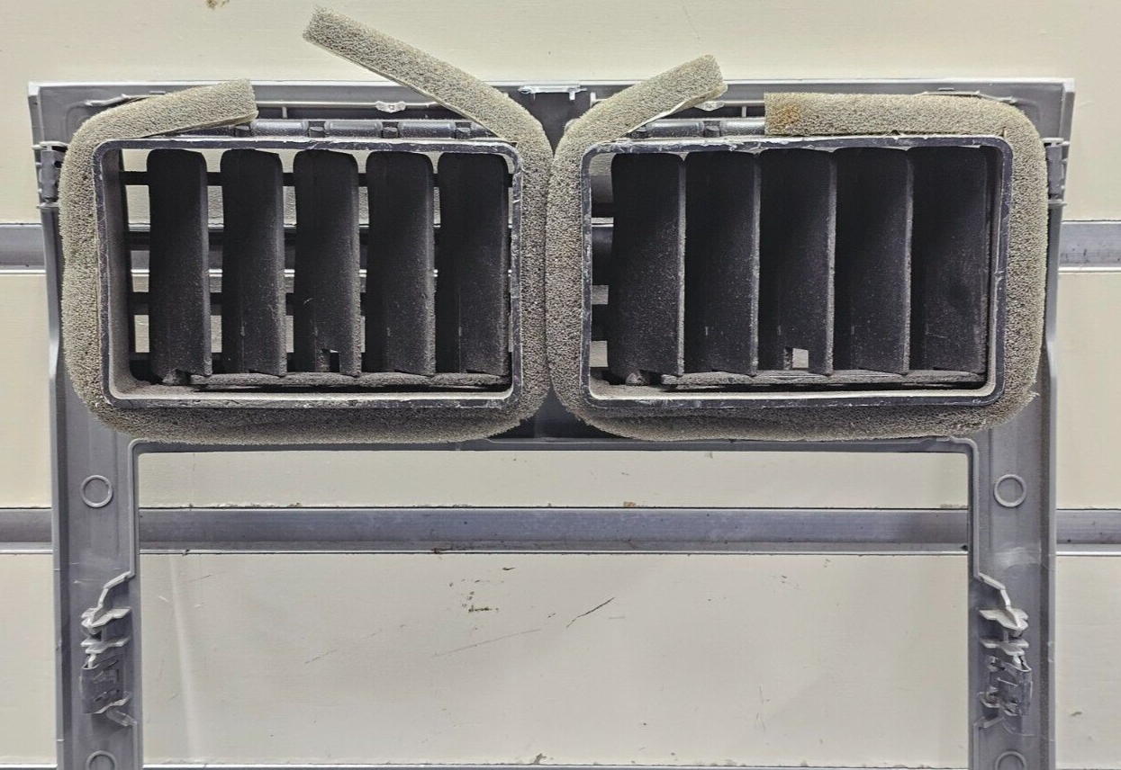 🔥07-12 Nitro Center Dash AM FM Radio Stereo Trim Panel Bezel Assembly Silver