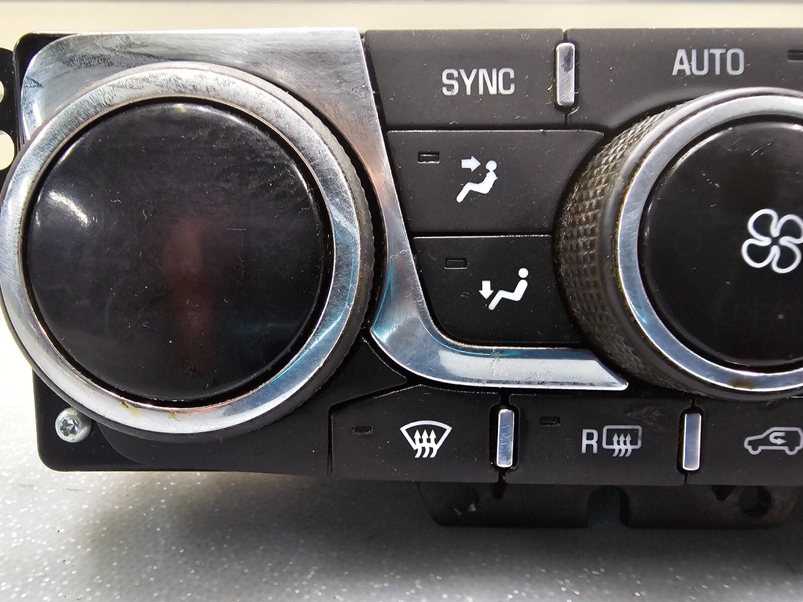 🔥13-17 Enclave Traverse Dash AC Heater Climate Temperature Control Conditioner