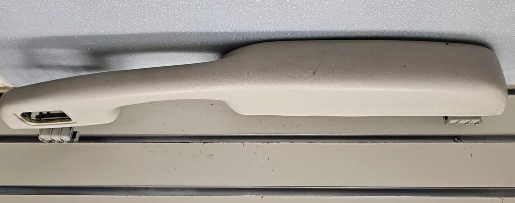 🔥99-06 Silverado Sierra Rear Left Driver Door Armrest Handle Pull Tan OEM H3