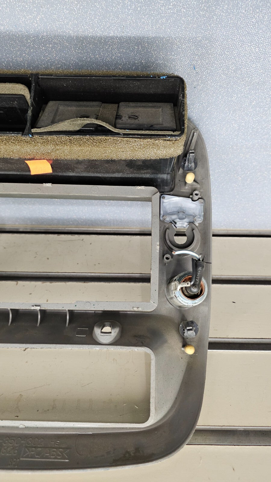 95-10 Ford Ranger EXPLORER Center Dash Radio Trim Surround Bezel Trim SILVER B2