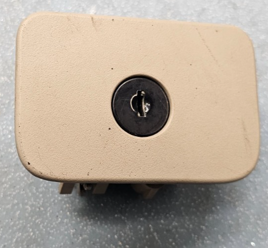 🔥03-07 Cadillac CTS SRX 05-09 STS Glove Box Latch Lock Handle Assembly Tan OEM