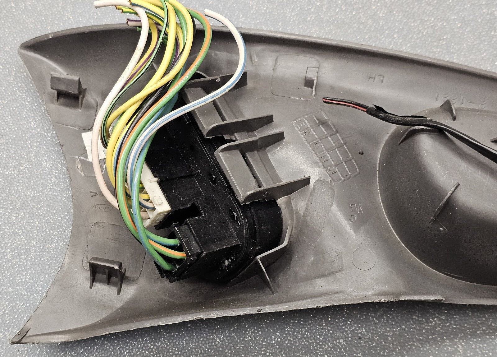 🔥00-07 Ford Focus Left Driver Master Door Window Switch Lock Assembly Gray OEM