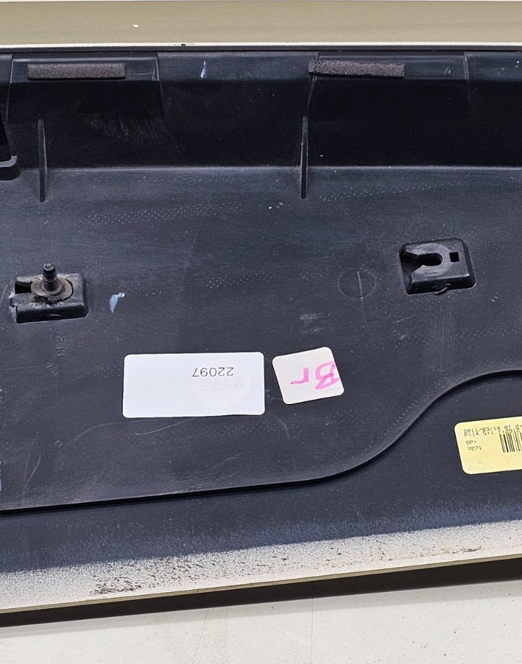 🔥11-20 Dodge Grand Caravan Rear Upper Hatch Spoiler Wing Mount Break White OEM