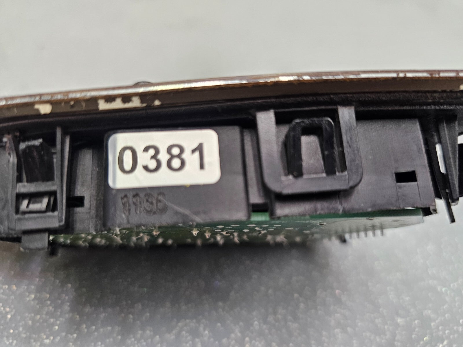 97-03 MERCEDES CLK320 CLK430 CLK55 FRONT RIGHT PASSENGER SEAT ADJUSTMENT SWITCH
