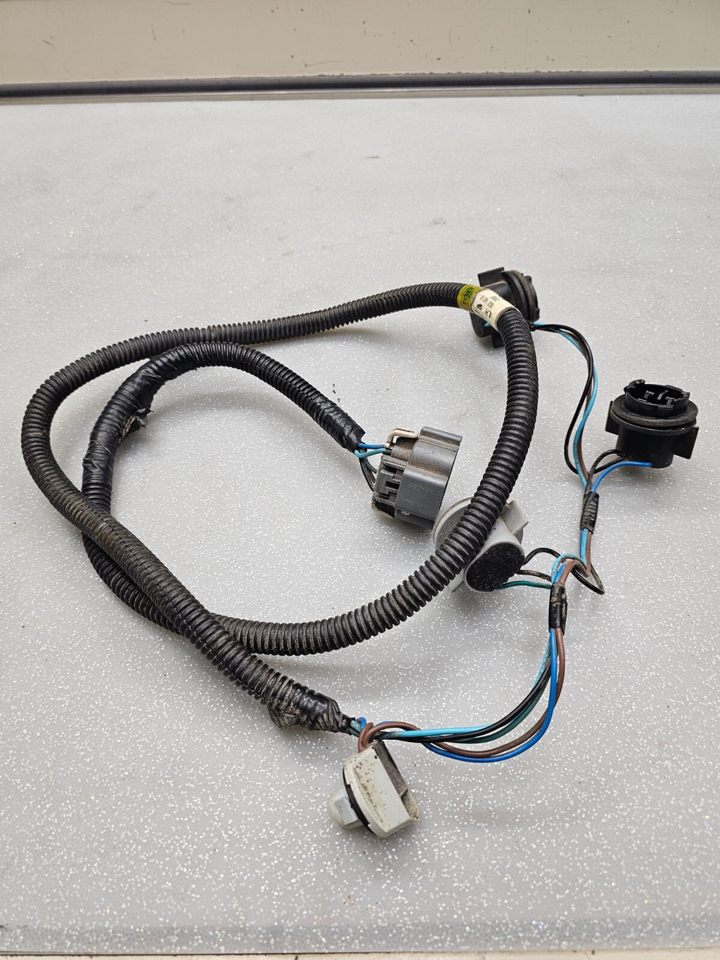 🔥99-06 SILVERADO SIERRA TRUCK Rear Left Tail Light Brake Light Wiring Harness
