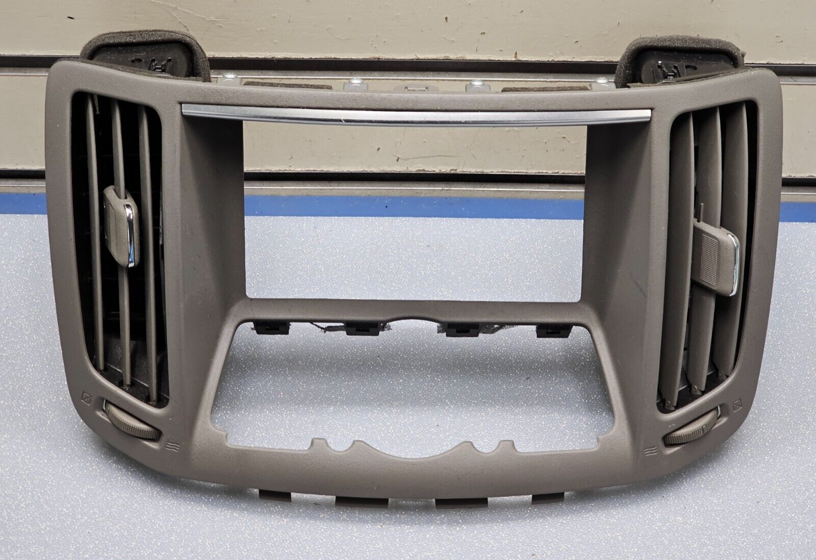 🔥08-13 Infiniti G25 G35 G37 Dash Radio Stereo Bezel Trim Instrument Panel TAN
