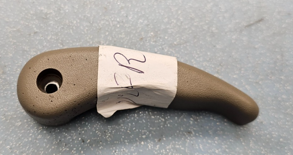 🔥1995-1998 SILVERADO PASSENGER RIGHT SEAT RECLINER LEVER HANDLE OEM TAN