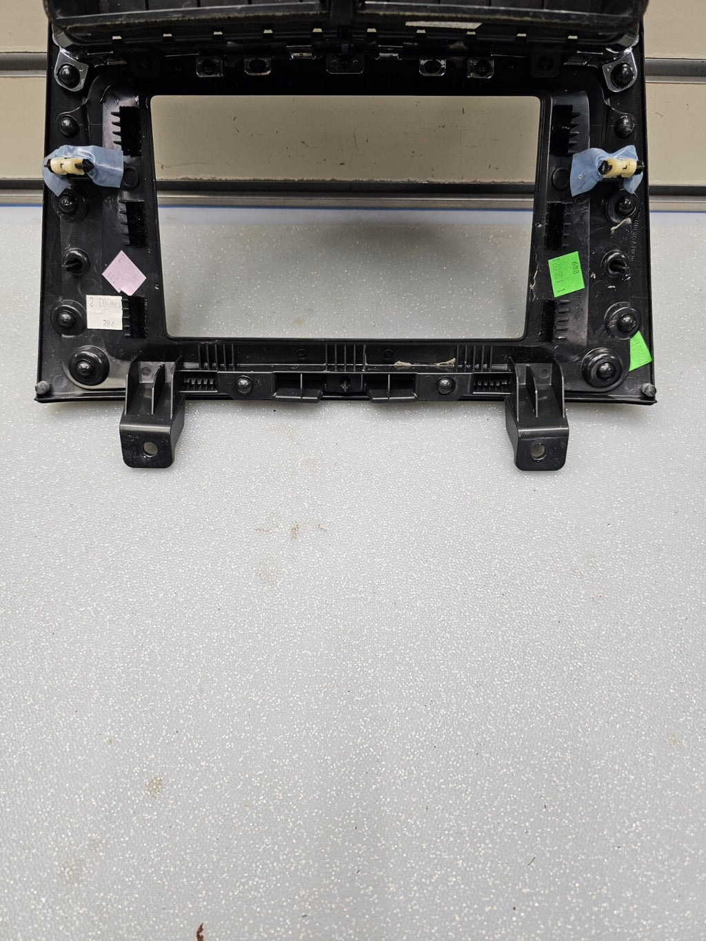 🔥2013 - 2019 Lincoln MKT Dash Navigation Trim Air Vent Bezel OEM DARK GRAY