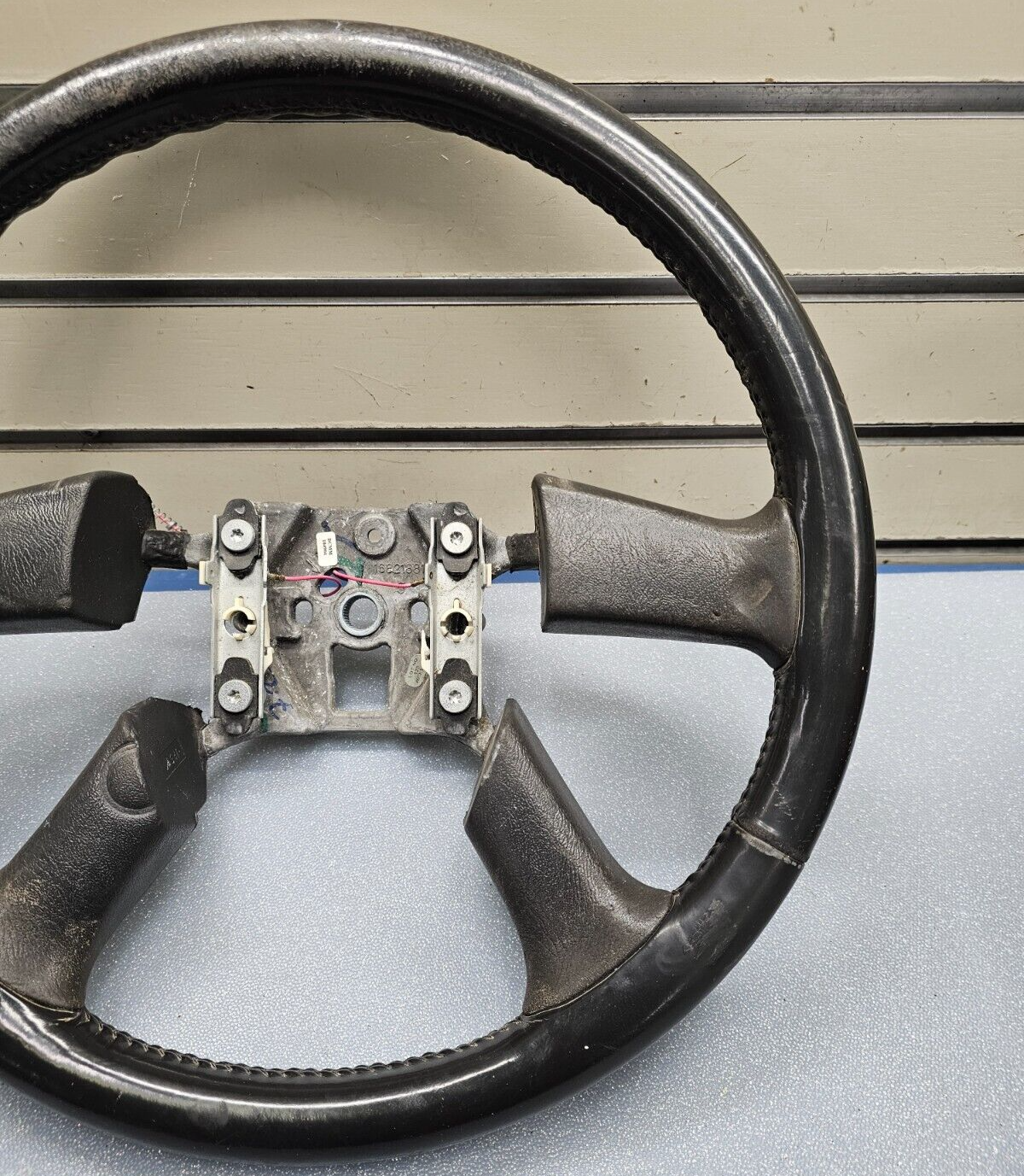 🔥03-06 Chevy Tahoe Yukon Escalade Left Driver Steering Wheel Column Cover BLACK