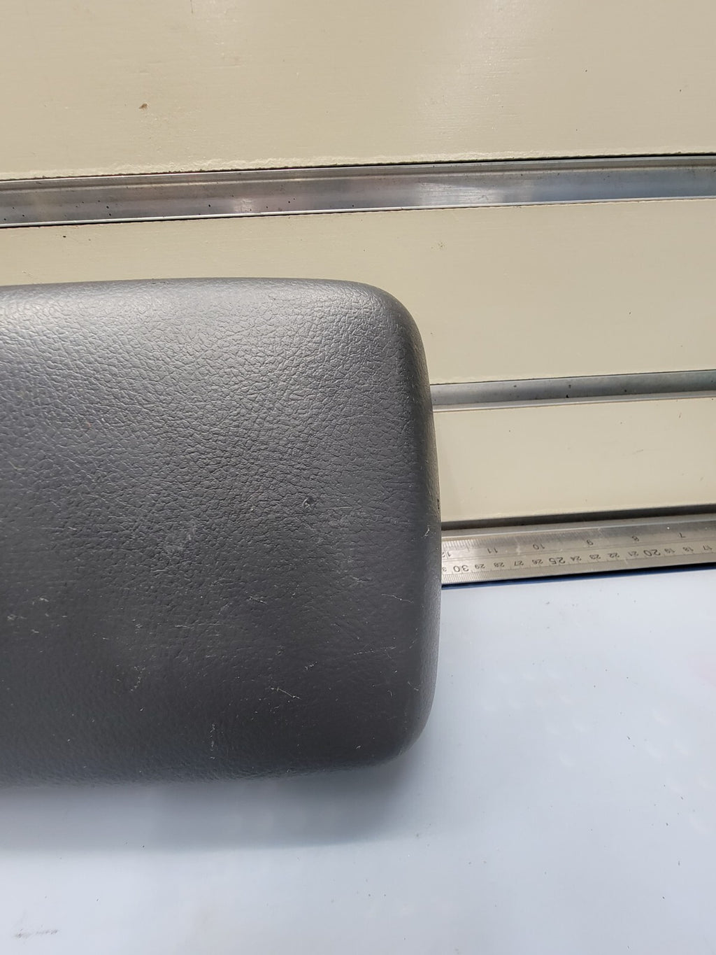 🔥09-13 TOYOTA COROLLA CENTER CONSOLE ARM REST LID TOP PAD COVER BLACK