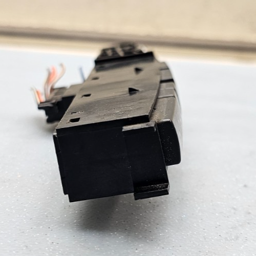 🔥05-07 Saturn Relay Driver Info Switch Assy Center Hazard Switch Assembly