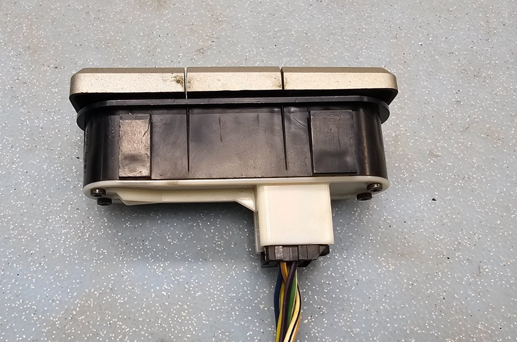 🔥07-10 Lincoln Navigator 5.4L Traction Hazard Trunk Switch Control Silver