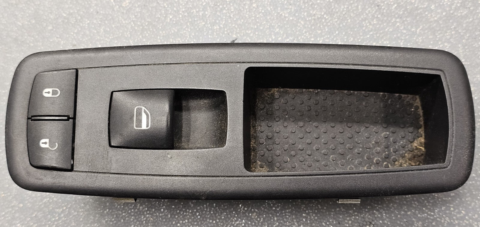 🔥13-15 Dodge Ram Right Passenger Power Door Window Switch Lock Assembly Black