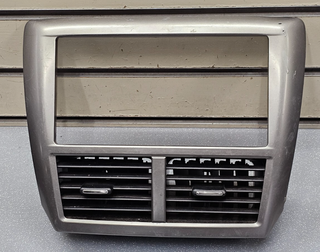 🔥08-14 FORESTER IMPREZA CENTER DASH AM FM RADIO STEREO BEZEL TRIM PANEL SILVER