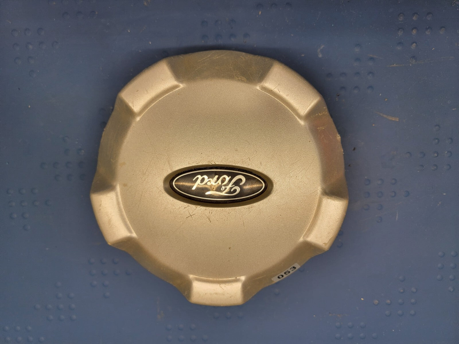 🔥2001- 2004 OEM Ford Escape Wheel Hb Caps Center Cap SILVER