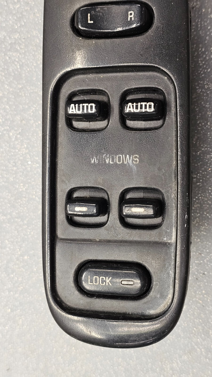 🔥00-05 Lesabre Left Driver Master Power Door Window Switch Lock Assembly Black