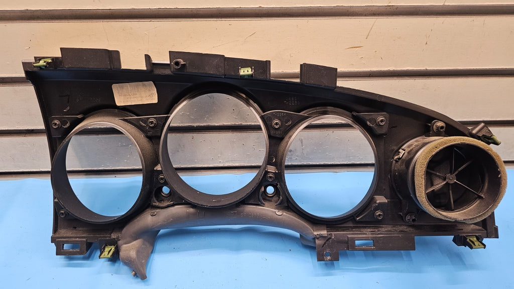 🔥01 -05 CHRYSLER PT CRUISER DASH INSTRUMENT SPEEDOMETER CLUSTER BEZEL SILVER