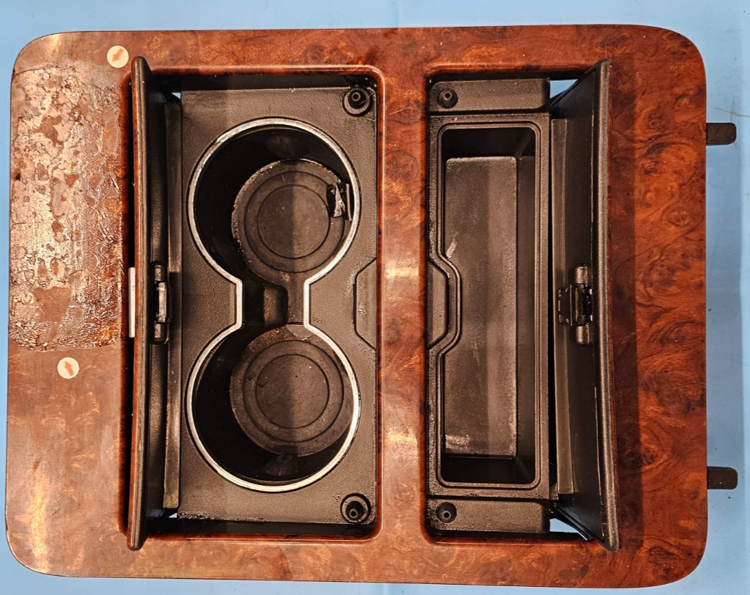 03-06 Silverado Sierra Center Console Cup Drink Holder Storage Lower Bezel WOOD