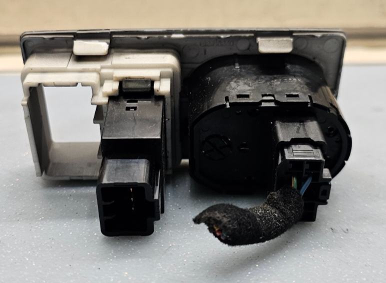 🔥2003-2006 KIA SORENTO 4X4 TRANSFER CASE CONTROL SWITCH OEM