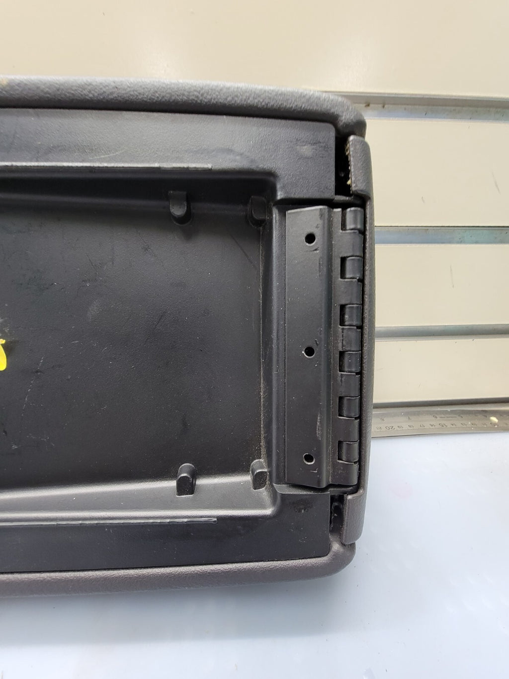 🔥1996-1998 Jeep Grand Cherokee Center Console Lid Armrest  Black OEM