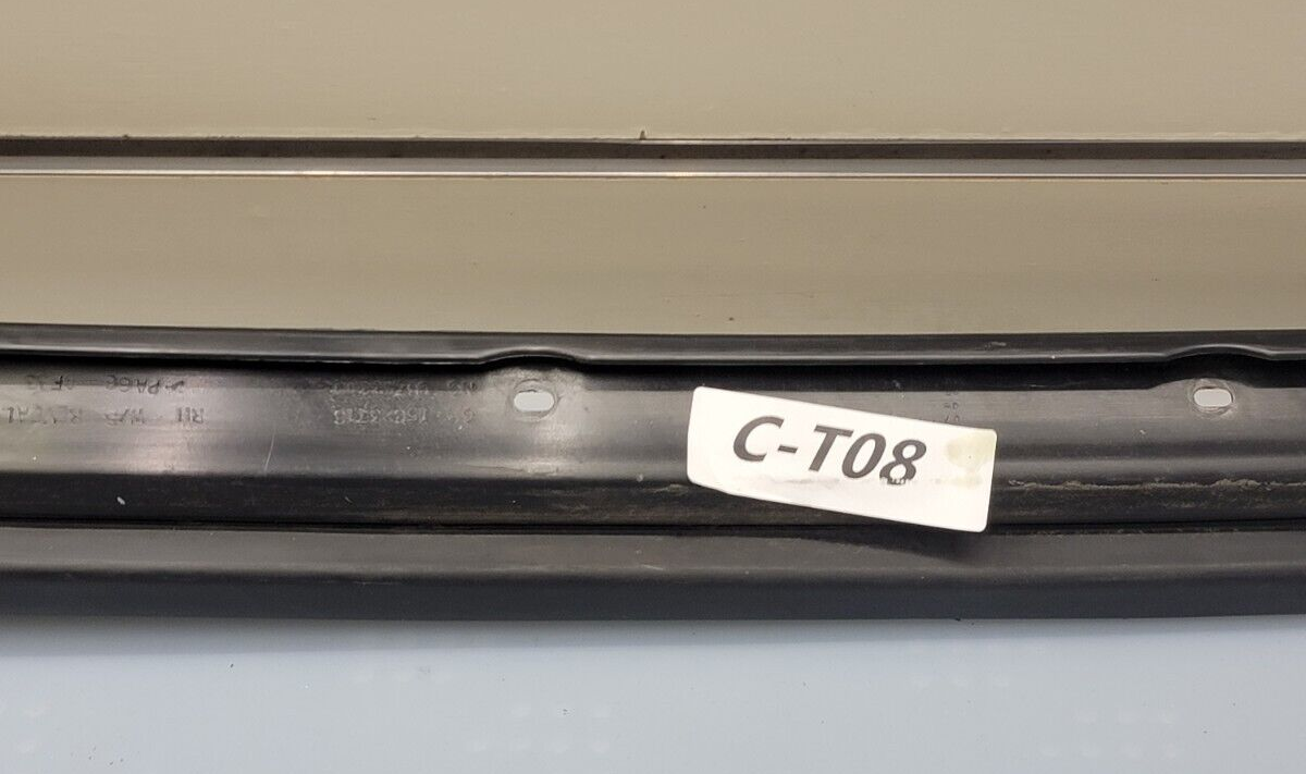 🔥2007-2014 CADILLAC ESCALADE WINDSHIELD LEFT DRIVER SIDE MOULDING OEM BLACK