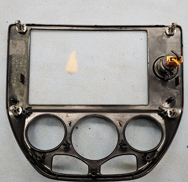 🔥05-07 FOCUS CENTER DASH RADIO STEREO CLIMATE CONTROL BEZEL TRIM PANEL BLACK