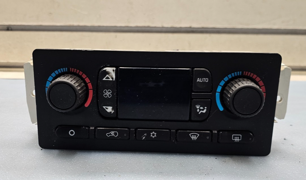 🔥03-06 Silverado Sierra Dash Climate Heater Temperature Control Air Conditioner