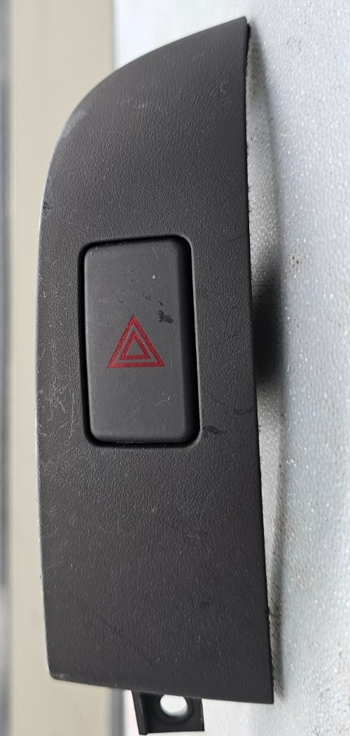 🔥06-08 Hyundai Sonata Hazard Hread Light Lamp Control Switch Bezel dk Gray OEM