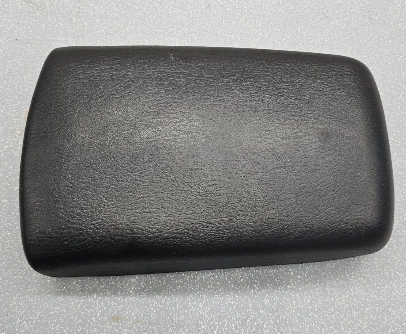 🔥02-07 Jeep Liberty Front Center Console Arm Rest Cover Lid Assembly Black OEM