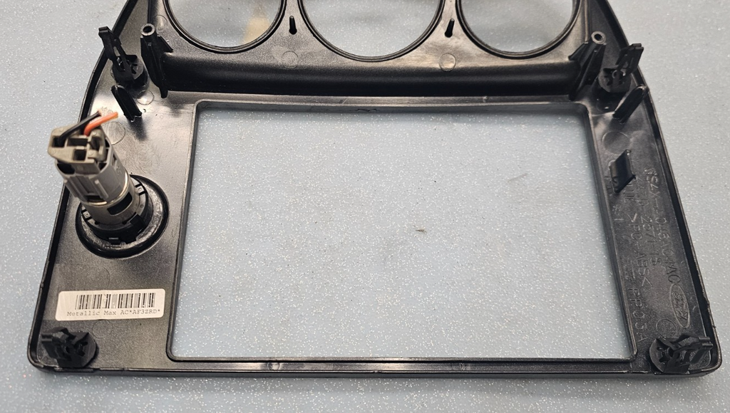 🔥05-07 FOCUS FRONT CENTER DASH RADIO CLIMATE CONTROL BEZEL TRIM PANEL SILVER