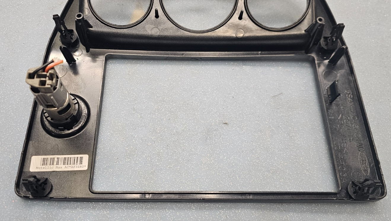 🔥05-07 FOCUS FRONT CENTER DASH RADIO CLIMATE CONTROL BEZEL TRIM PANEL SILVER