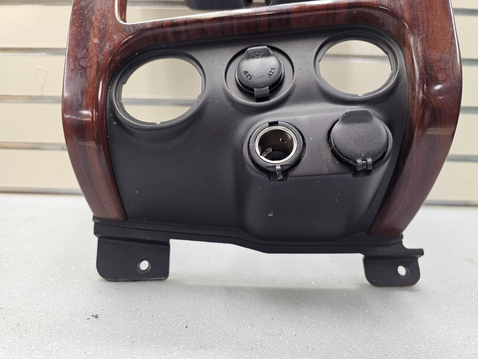 03-08 ENVOY XL FRONT RADIO DASH SURROUND BEZEL TRIM PANEL CLIMATE WOODGRAIN B45