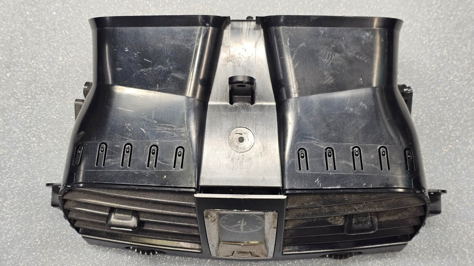 🔥 07-09 Cadillac SRX Front Center Dash Clock Air Vent Heater Conditioning Black